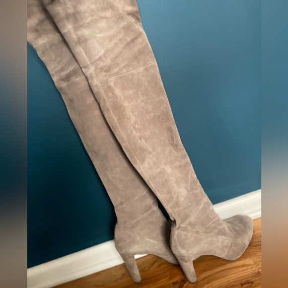 Stuart Weitzman boots - Picture 4 of 11